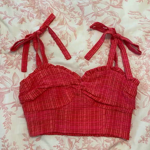 Lovers and Friends Amillie Top - Picture 2 of 5